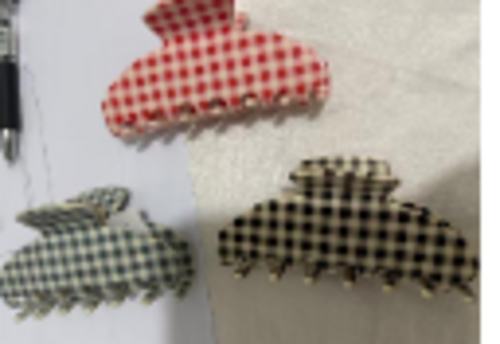 Gingham Check Acetate Hair Claw Clip – Medium Hold